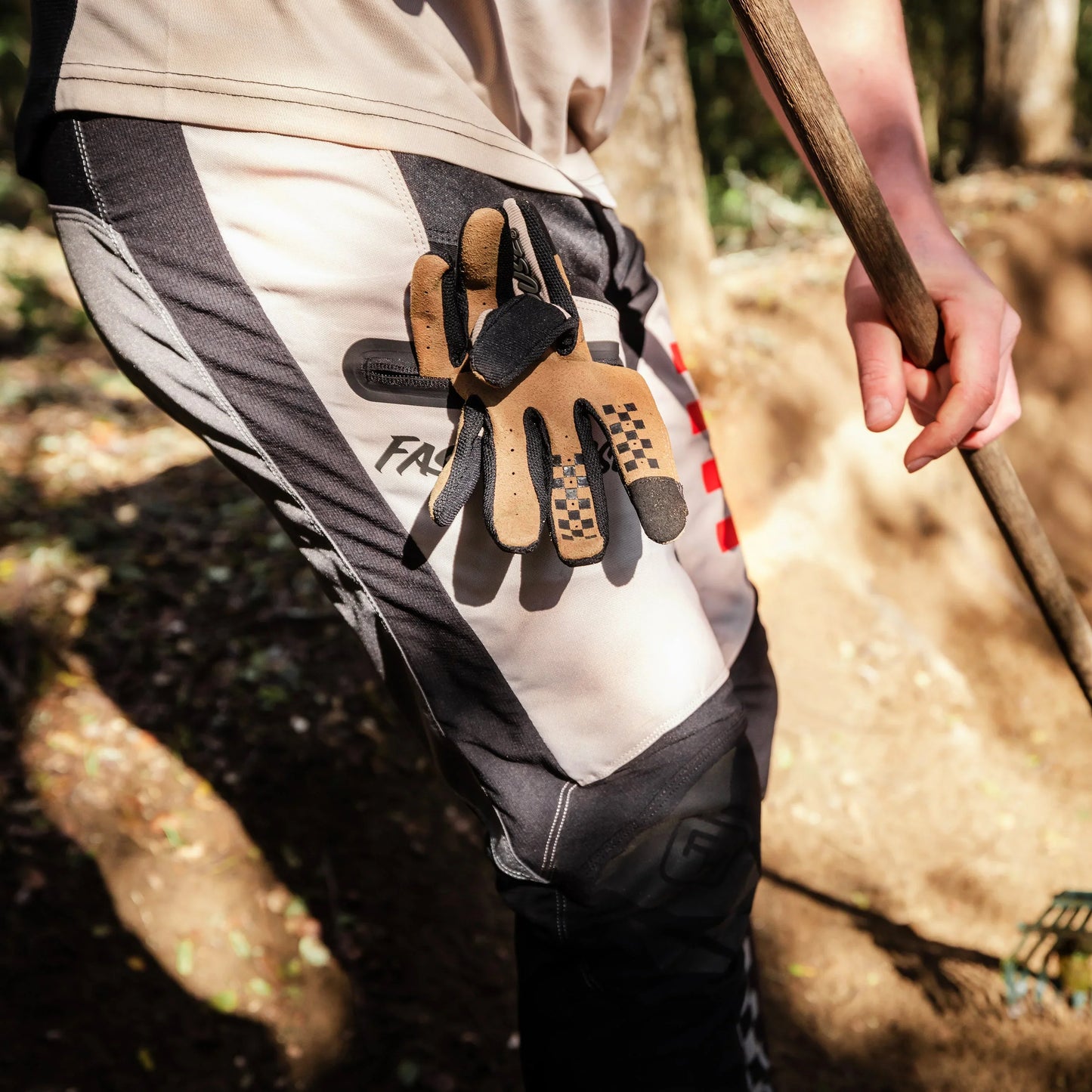 Speed Style Menace Glove - Cream - Bicycle Warehouse