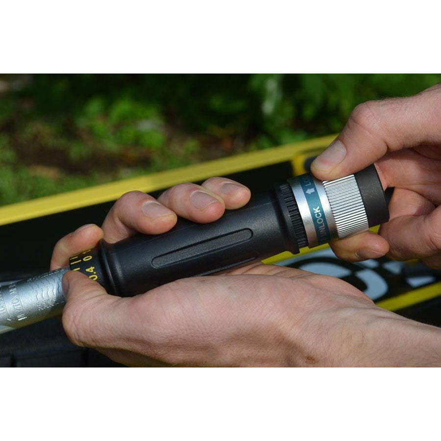 Pedro's Grande Torque Bike Wrench 3/8" Ratcheting Reversible Click-Type Micrometer Scale, 10-80 Nm Range