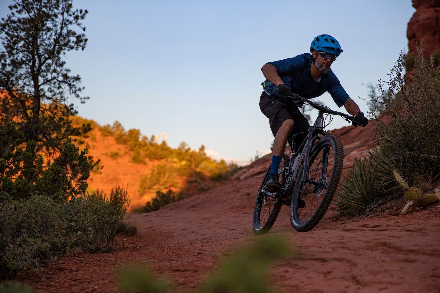 6 Tips to Improve Your Mountain Bike Cornering Skills - Bicycle Warehouse