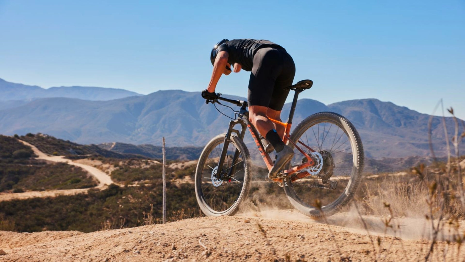 The Giant XTC Hardtail Mountain Bikes Bicycle Warehouse The Giant XTC Hardtail Mountain Bikes Bicycle Warehouse