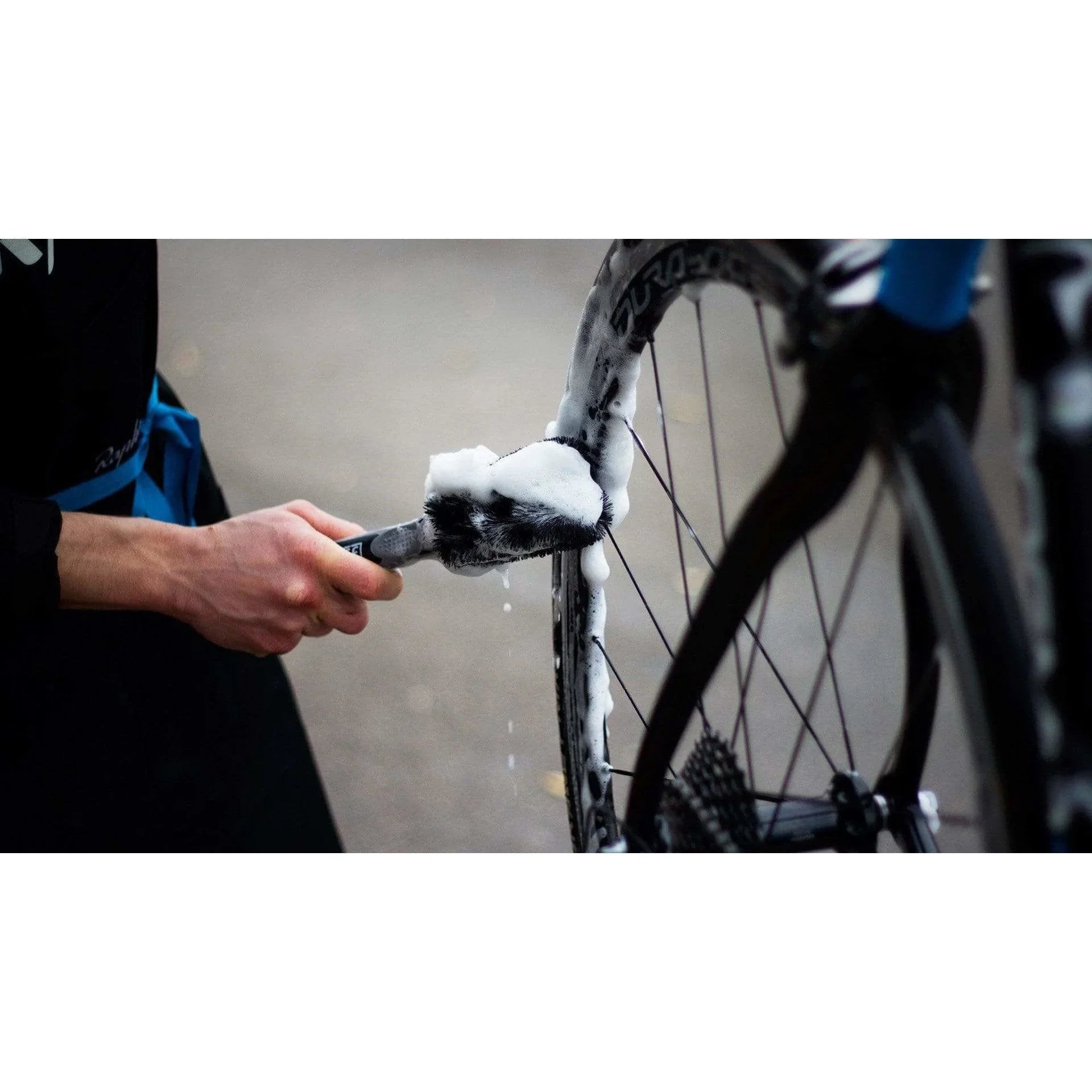 Mountain and e-bike cleaners and degreasers