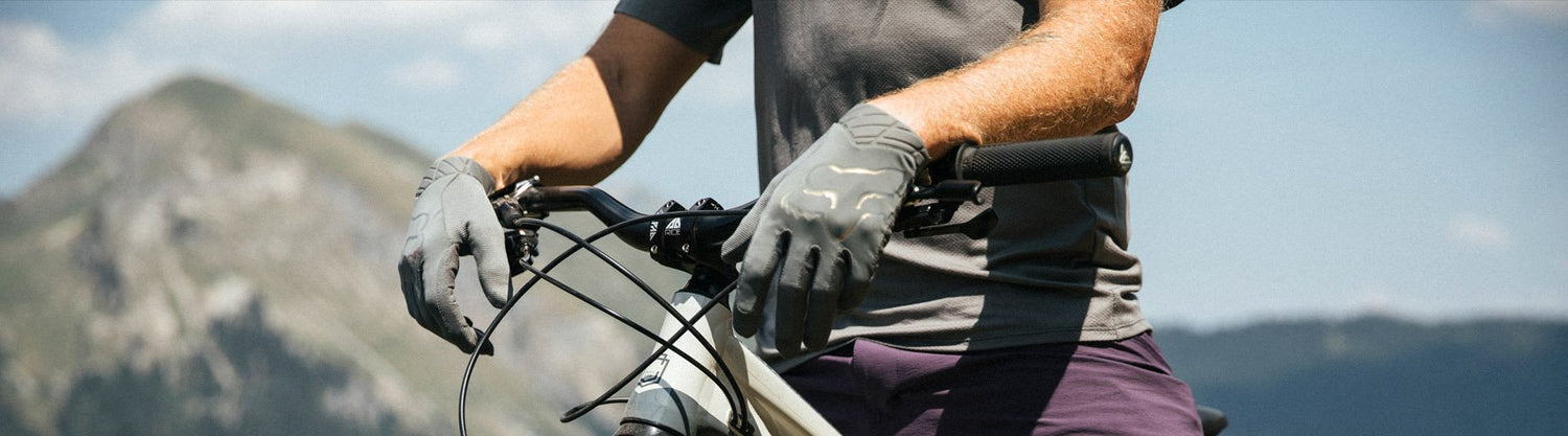 Shop Full Finger Bike Gloves