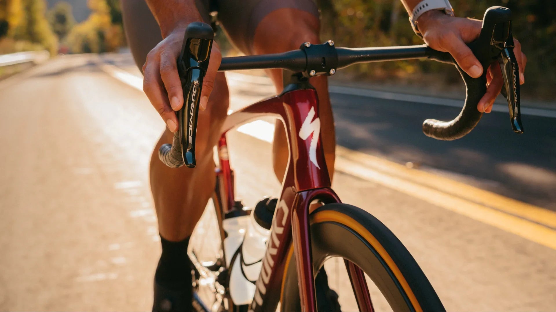 Specialized Tarmac Road Bikes - Speed, Performance & Precision