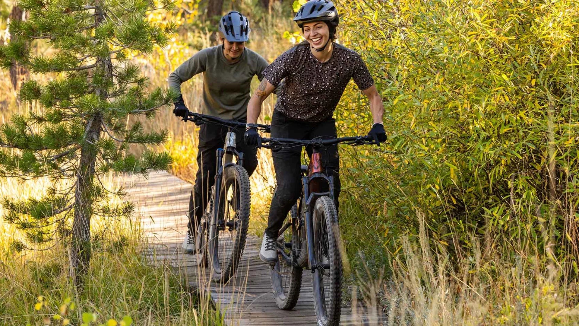 Women's Jerseys - Bicycle Warehouse