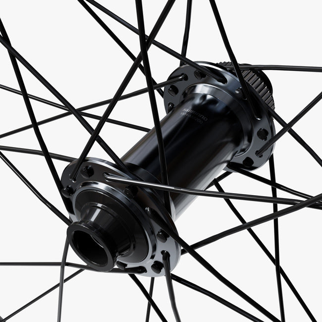 WHEEL, WH-M8200-B-29, DEORE XT, FRONT, RIM:29, 28H, F:15MM E-THRU TUBELESS OLD:110MM, W/TUBELESS TAPE, FOR CENTERLOCK DISC