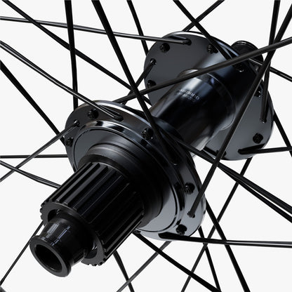 WHEEL, WH-M8200-B-29, DEORE XT, REAR, RIM:29, 28H, FOR 12-S, R:12MM E-THRU TUBELESS OLD:148MM, W/TUBELESS TAPE, FOR CENTERLOCK DISC