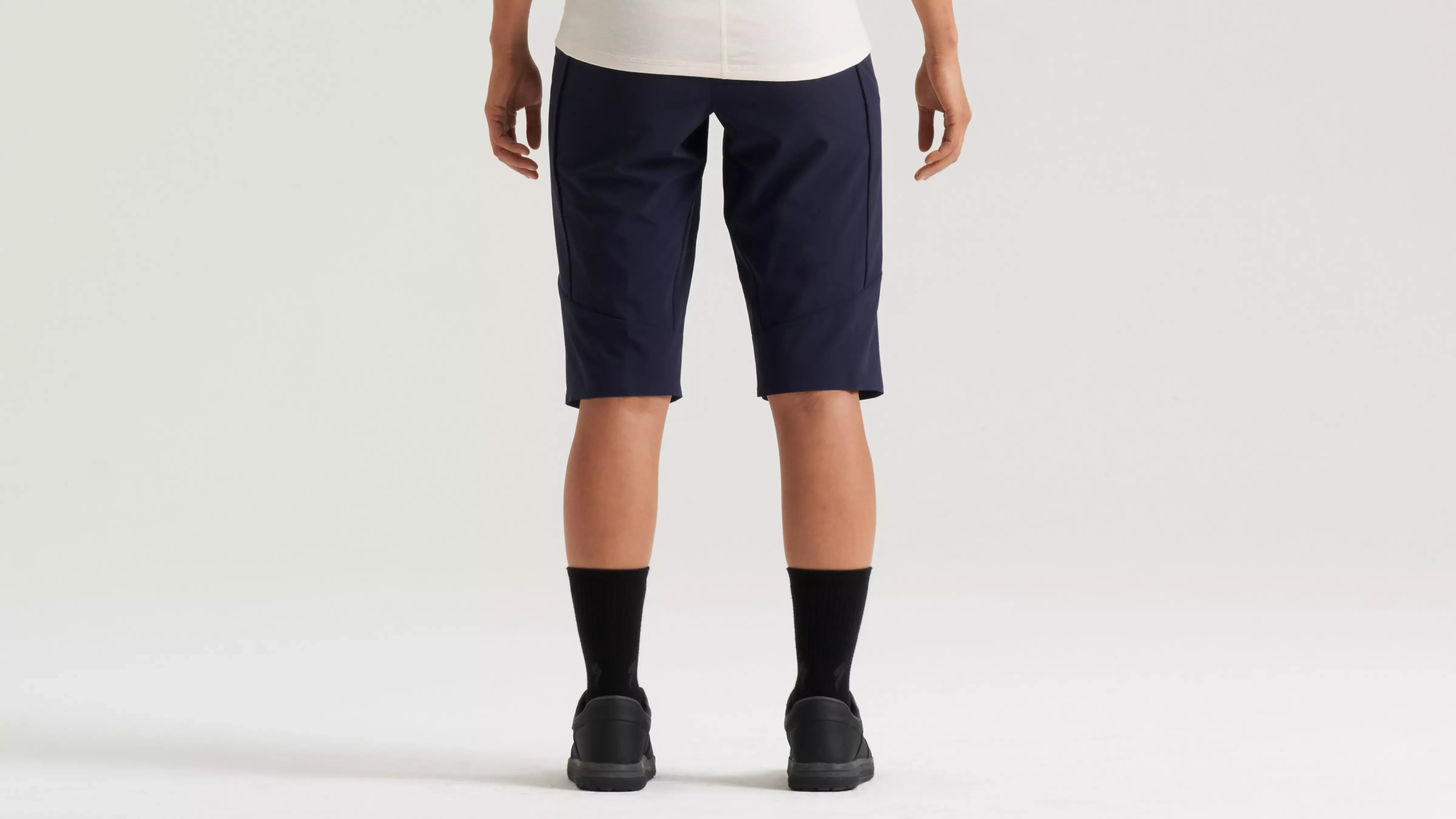 Specialized Women's Traction Short - Dark Navy - Bicycle Warehouse