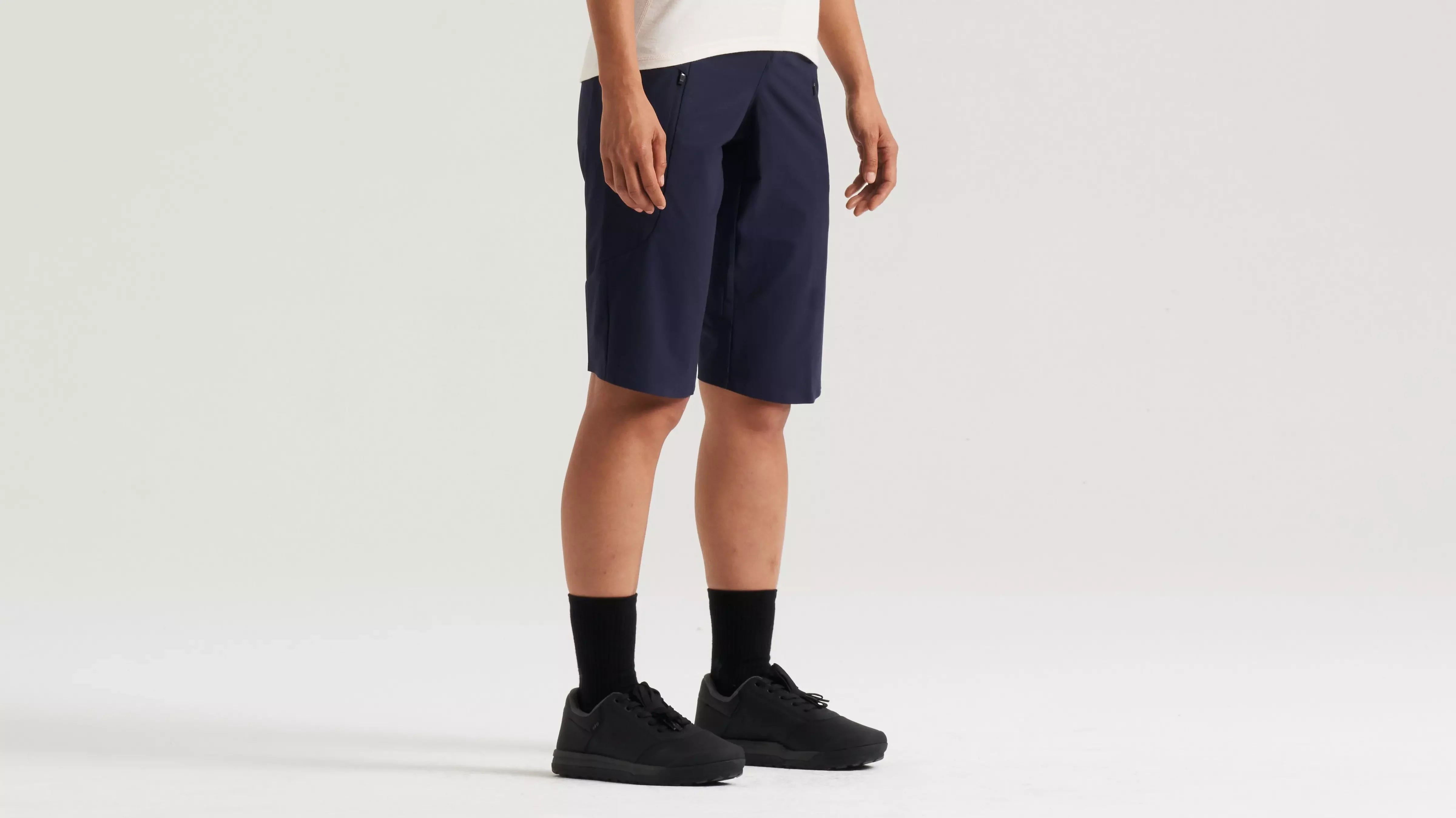 Specialized Women's Traction Short - Dark Navy - Bicycle Warehouse