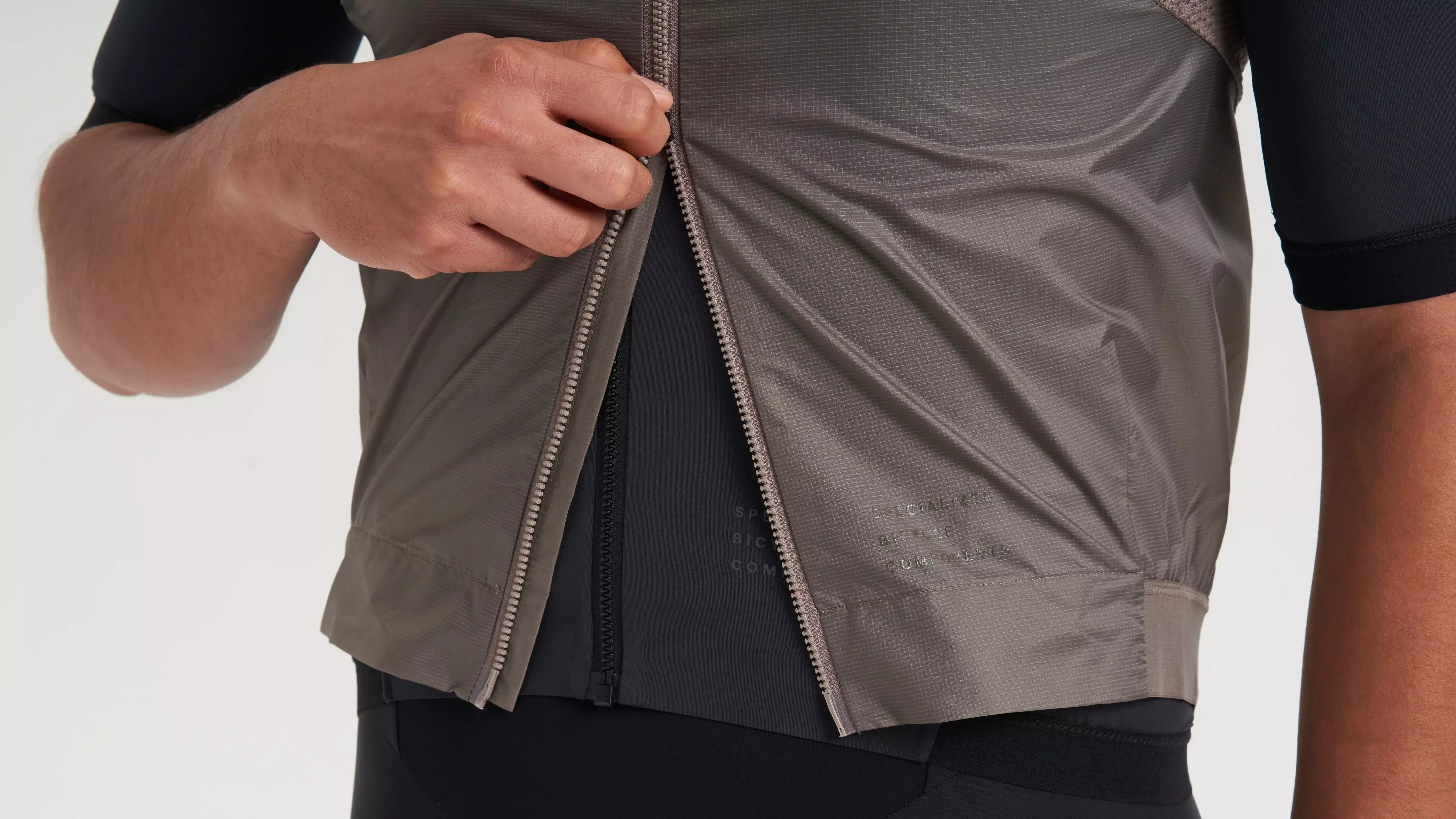 Specialized Men's Prime Wind Vest - Gunmetal - Bicycle Warehouse