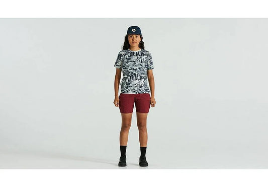 Specialized s/f riders hybrid short wmn bordeaux red 6 - Bicycle Warehouse