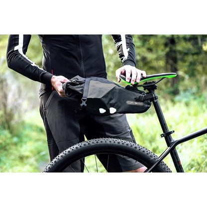 AUTOWT Bike Saddle Bag - Waterproof Bike Seat Bag Expandable to 2L AUTOWT Bike Saddle Bag - Waterproof Bike Seat Bag Expandable to 2L