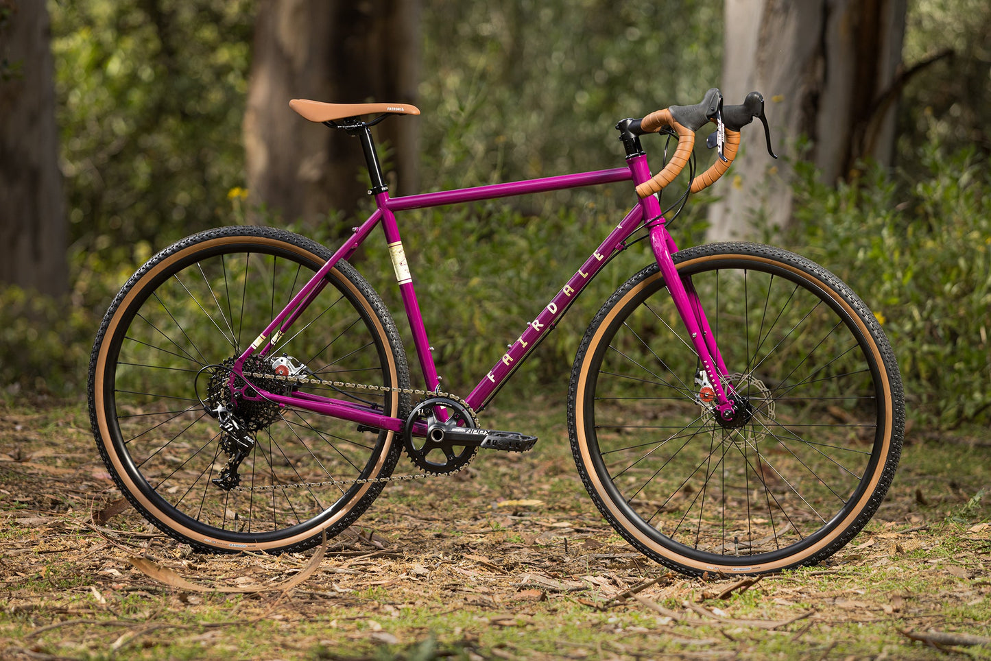 Weekender Nomad (Gloss Berry in XS-XL)