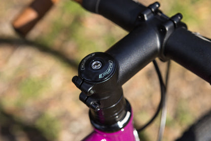 Weekender Nomad (Gloss Berry in XS-XL)
