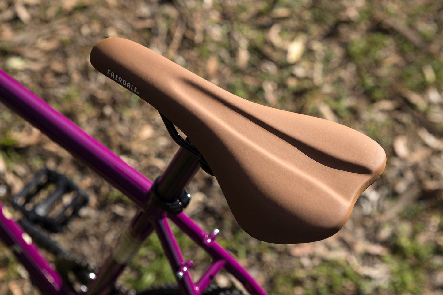 Weekender Nomad (Gloss Berry in XS-XL)