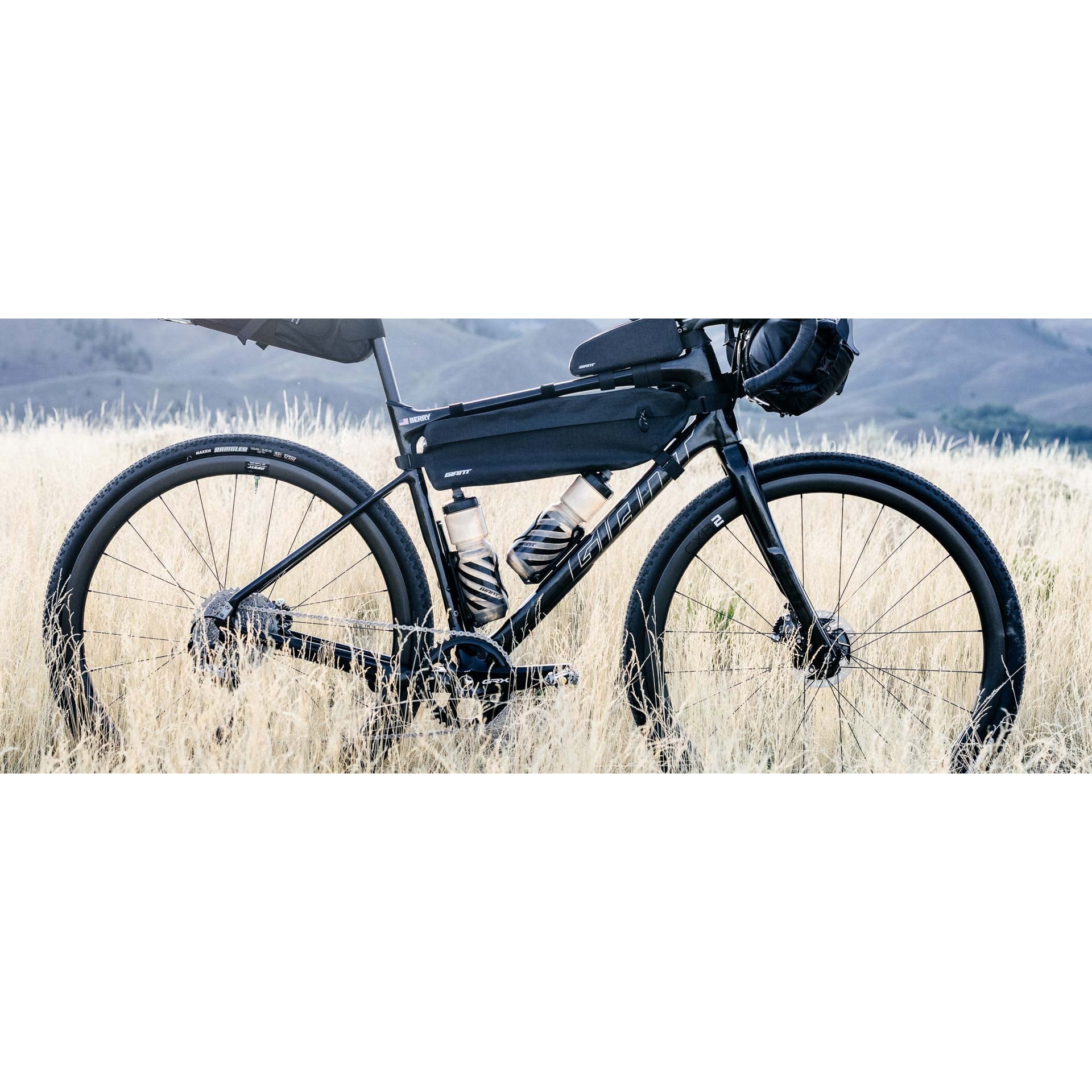 Giant H2Pro 4.5 Liter Bike Frame Bag - Bags - Bicycle Warehouse