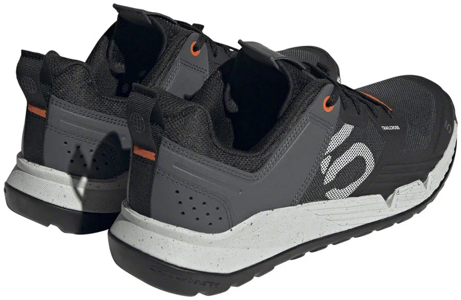 Trailcross XT Flat Shoes - Mens Core Black/Ftwr White/Gray Six 8 - Bicycle Warehouse