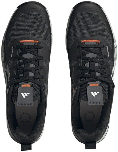 Trailcross XT Flat Shoes - Mens Core Black/Ftwr White/Gray Six 8 - Bicycle Warehouse