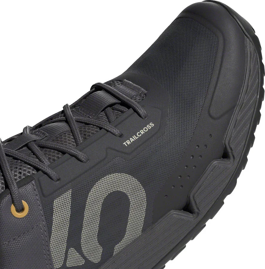 Trailcross LT Shoes - Mens Charcoal/Putty Gray/Oat 8 - Bicycle Warehouse