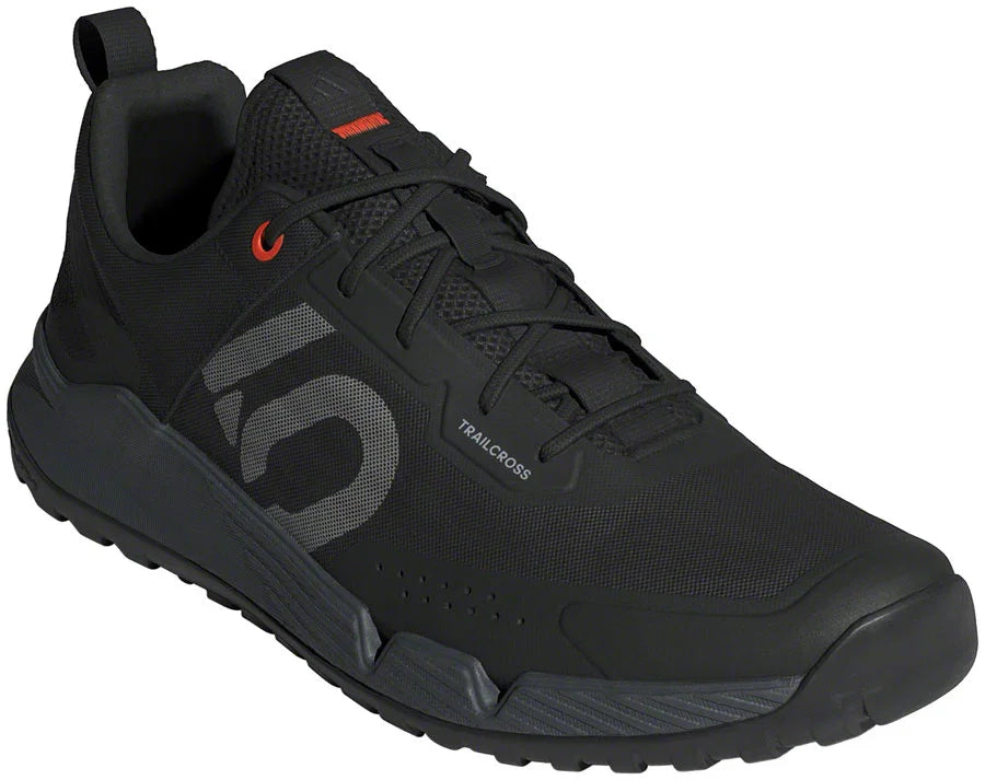 Trailcross LT Shoes - Womens Core Black/Gray One/Gray Six 8 - Bicycle Warehouse