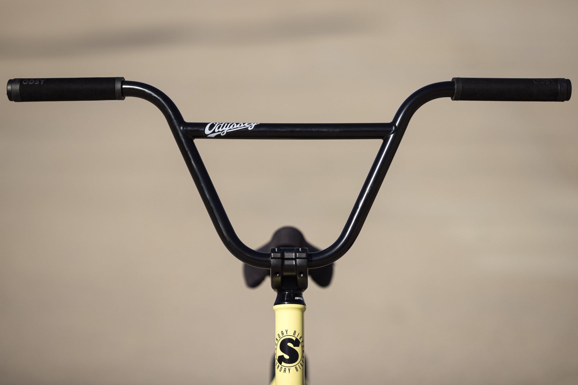 Sunday Soundwave Special (Gloss Notepad Yellow with 21" tt in RHD or LHD) - Bicycle Warehouse