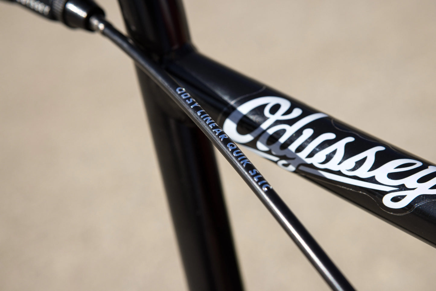 Sunday Soundwave Special (Gloss Notepad Yellow with 21" tt in RHD or LHD) - Bicycle Warehouse