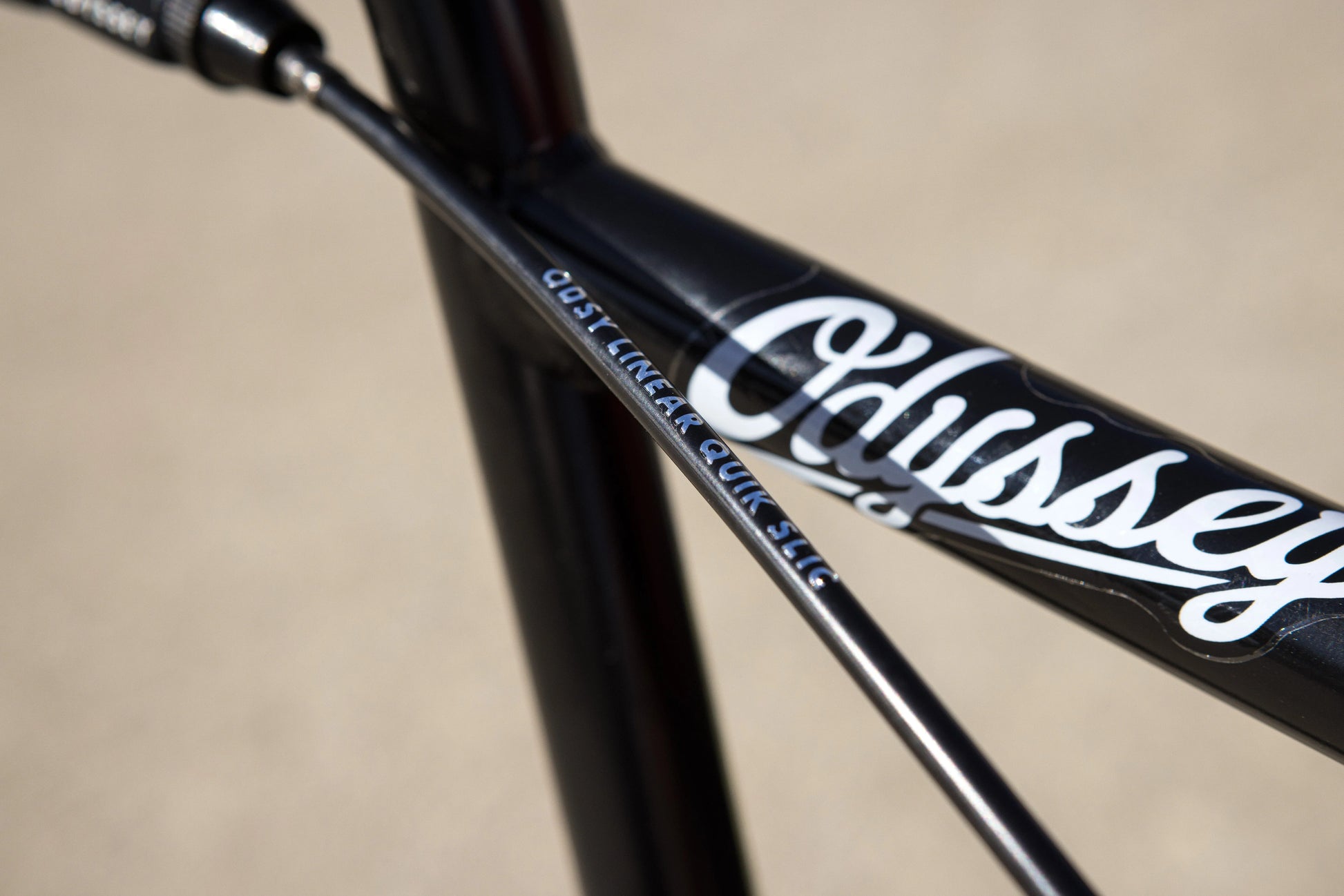 Sunday Soundwave Special (Gloss Notepad Yellow with 21" tt in RHD or LHD) - Bicycle Warehouse