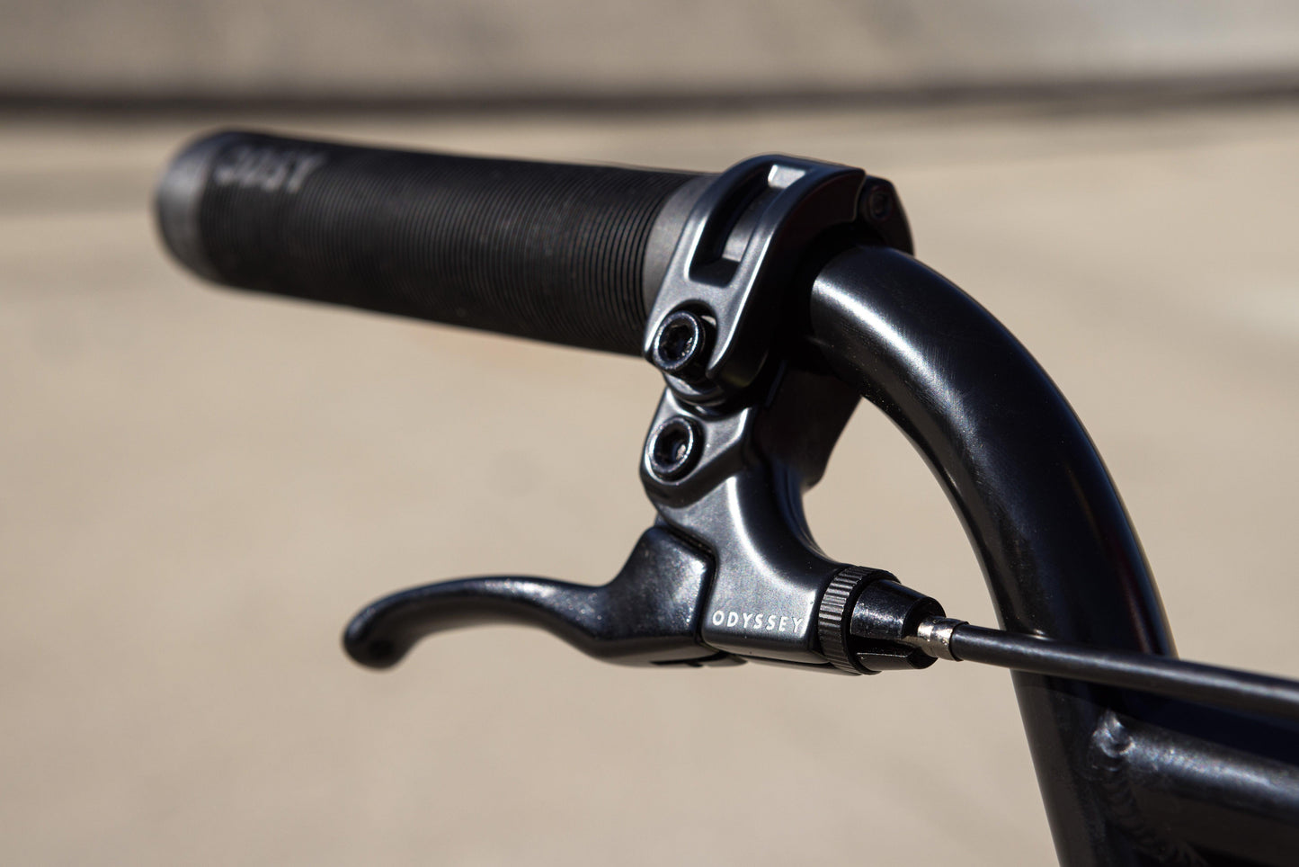 Sunday Soundwave Special (Gloss Notepad Yellow with 21" tt in RHD or LHD) - Bicycle Warehouse