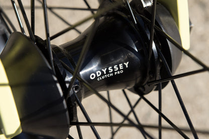 Sunday Soundwave Special (Gloss Notepad Yellow with 21" tt in RHD or LHD) - Bicycle Warehouse