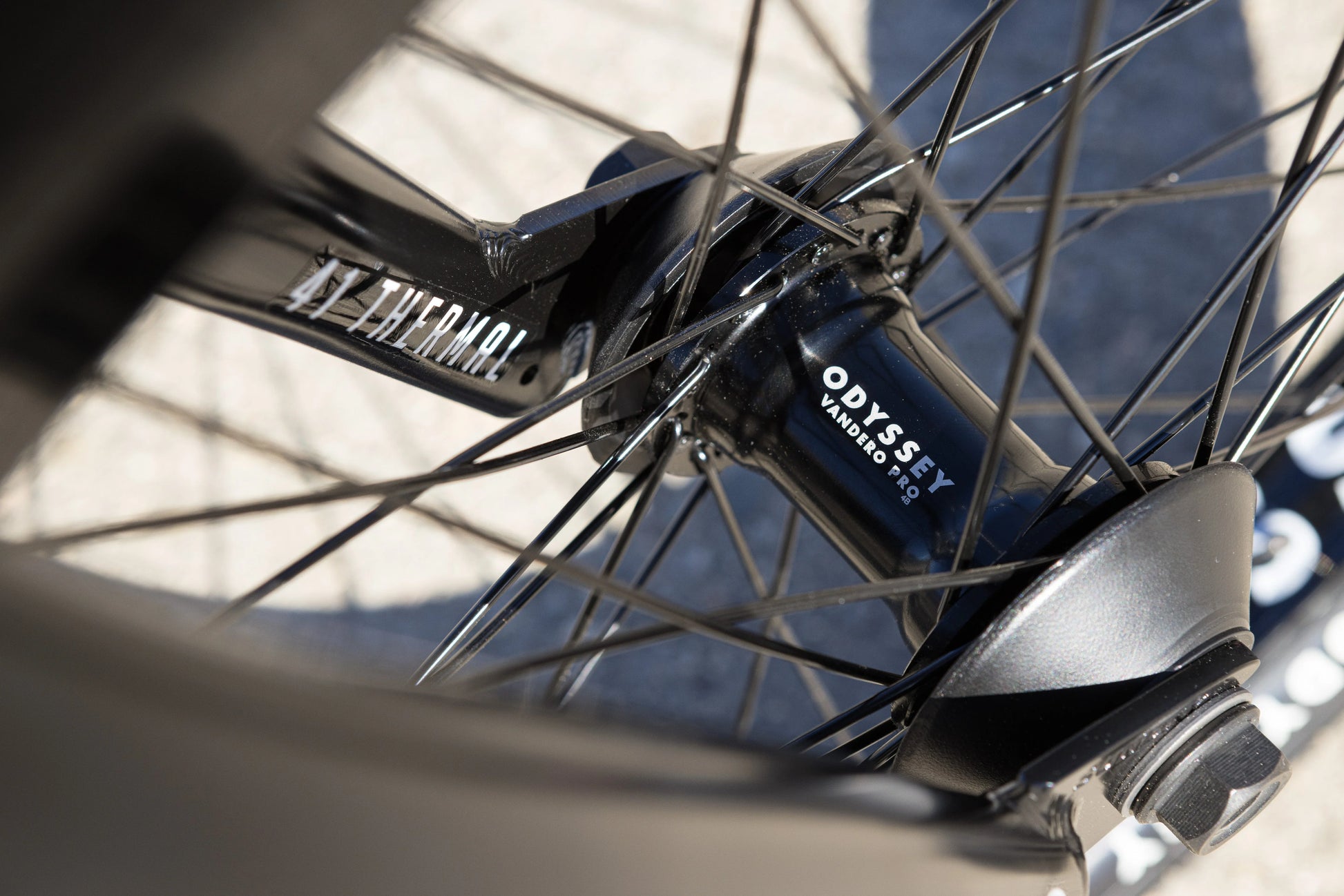 Sunday Soundwave Special (Gloss Notepad Yellow with 21" tt in RHD or LHD) - Bicycle Warehouse