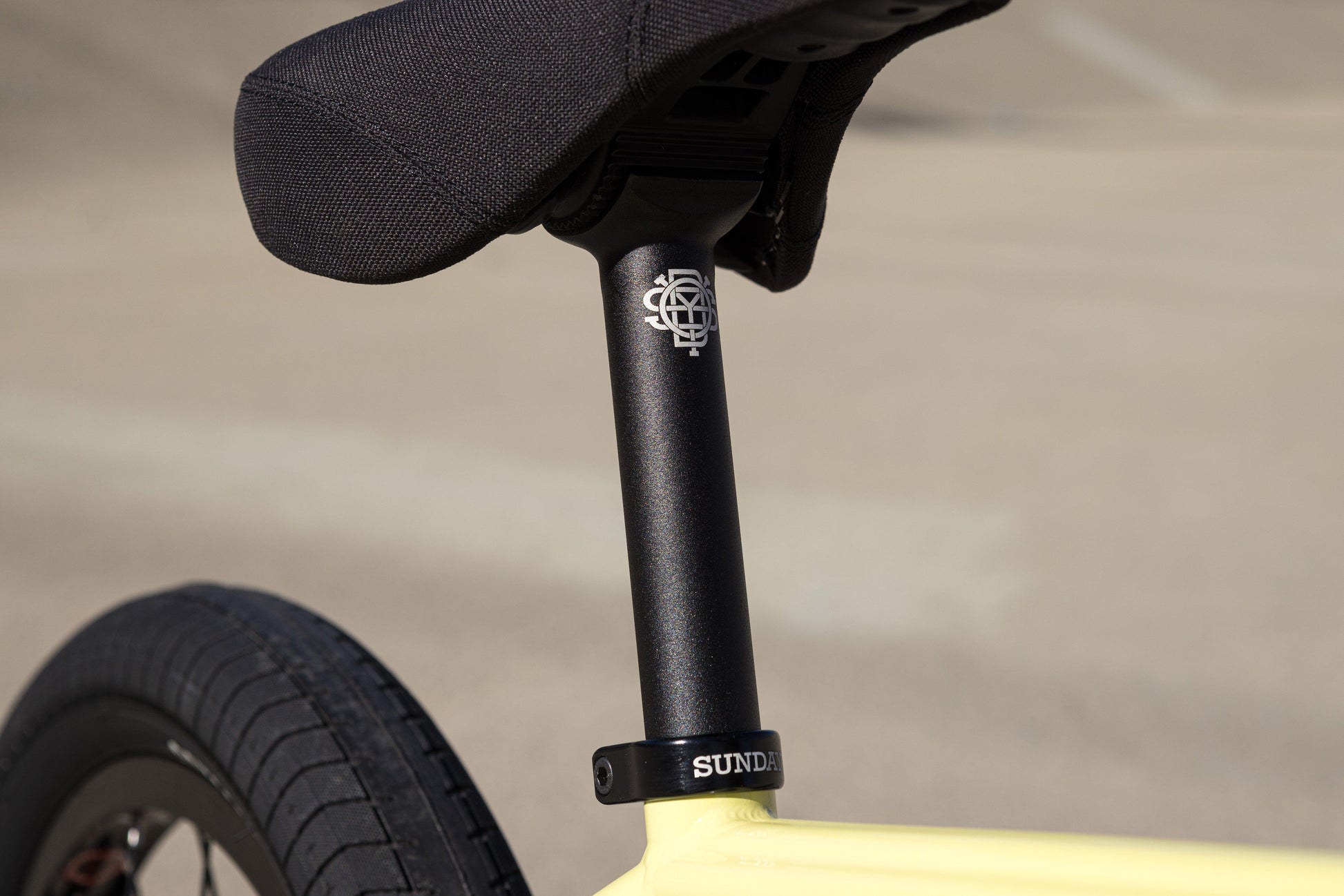 Sunday Soundwave Special (Gloss Notepad Yellow with 21" tt in RHD or LHD) - Bicycle Warehouse