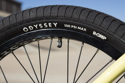 Sunday Soundwave Special (Gloss Notepad Yellow with 21" tt in RHD or LHD) - Bicycle Warehouse