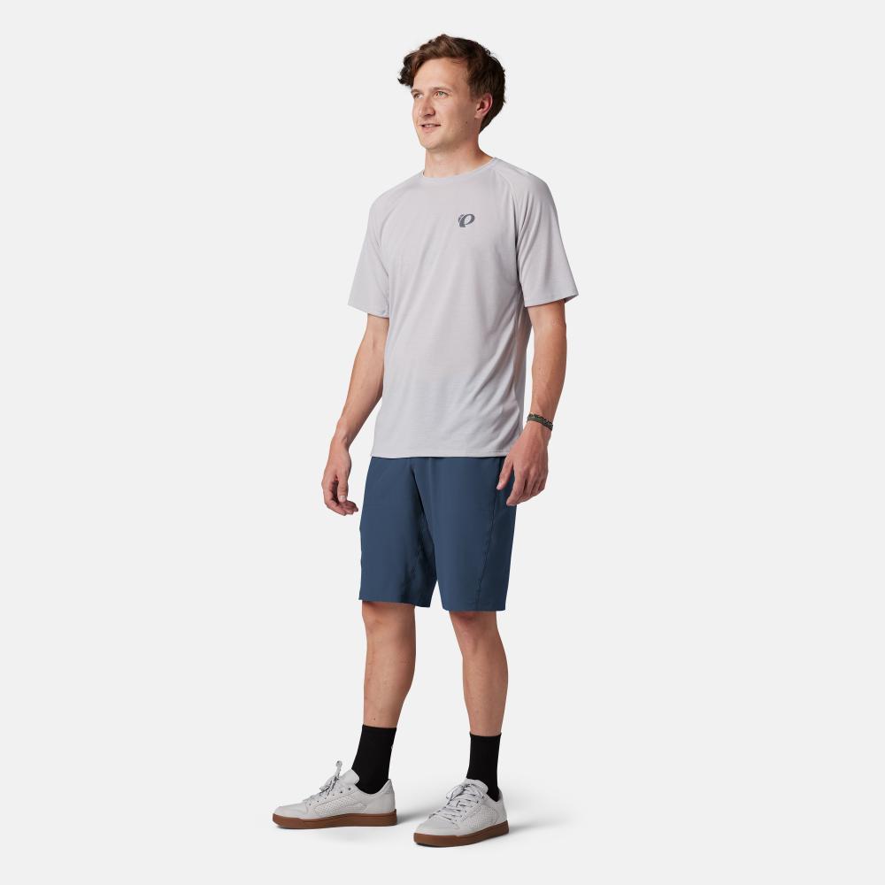 Pearl Izumi Men's Canyon Shorts with Liner - Bicycle Warehouse