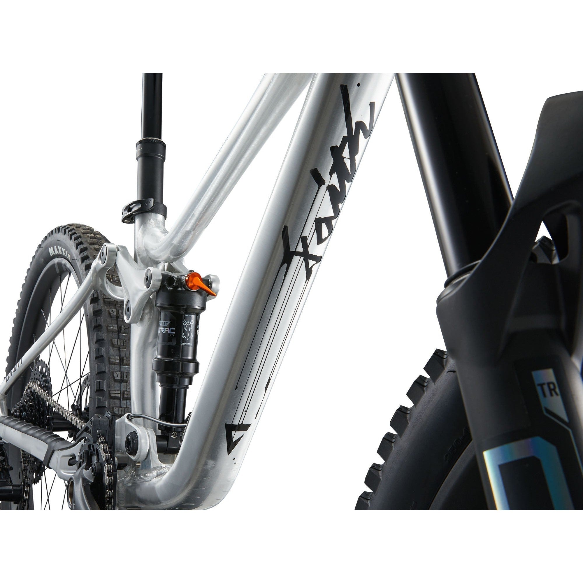 24 fashion inch mountain bike giant