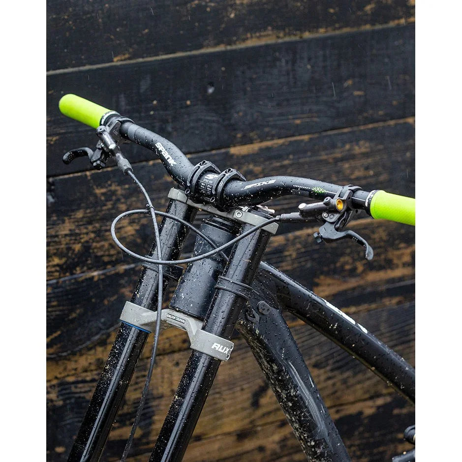 Spank SPIKE 33 Mountain Bike Handlebar Grips – Bicycle Warehouse