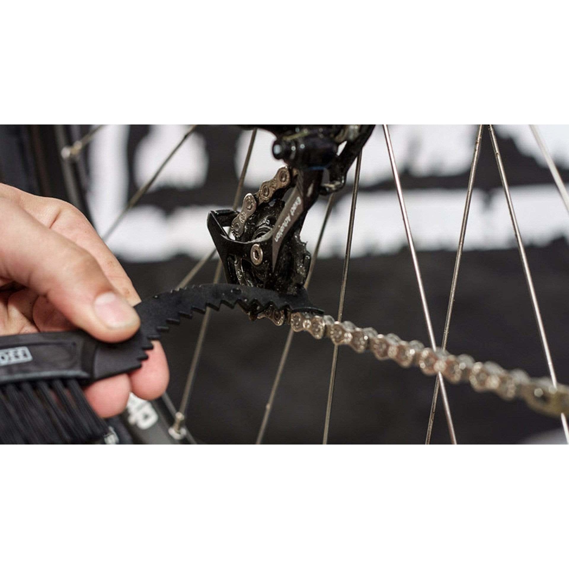 Muc-Off Premium Bike Cleaning Brush Set Three Brushes – Bicycle