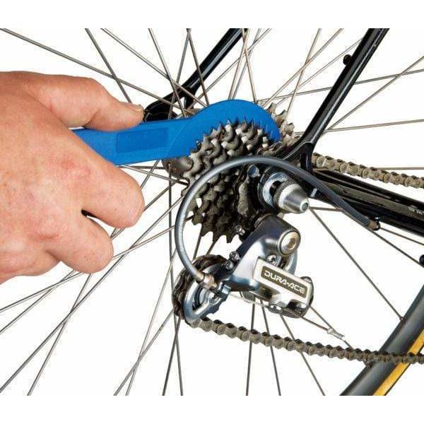 https://bicyclewarehouse.com/cdn/shop/products/park-tool-bcb-4-2-bike-cleaning-brush-set-15810494070886.jpg?v=1628545389&width=1445